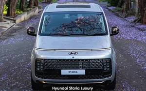 Hyundai Staria image 2