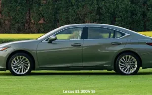 Lexus ES image 2