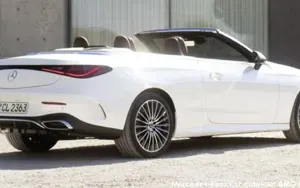 Mercedes-Benz CLE image 2