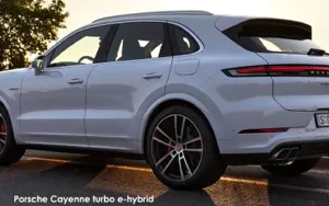 Porsche Cayenne image 2