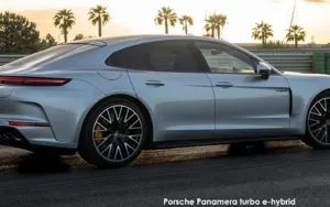 Porsche Panamera image 3