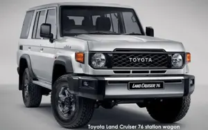 Toyota Land Cruiser 76 image 3