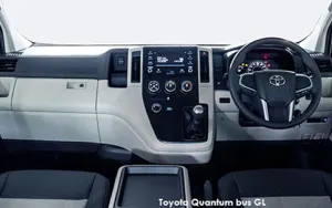Toyota Quantum image 3