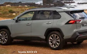 Toyota RAV4 image 2