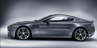 ASTON MARTIN VANTAGE image 1
