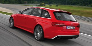 AUDI A4 AVANT Rs4 4.0 TFSI Quattro S-Tronic August 2013