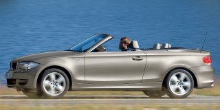 BMW 1 SERIES CONVERTIBLE image 1