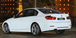 BMW 3 SERIES SEDAN image 1