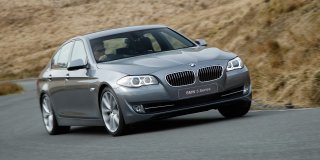 BMW 5 SERIES SEDAN image 1