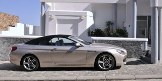 BMW 6 SERIES CONVERTIBLE 640i Individual Steptronic