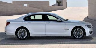 BMW 7 SERIES image 1