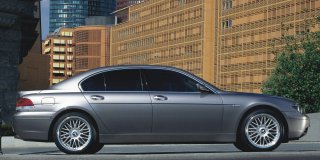 BMW 7 SERIES image 1