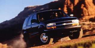 CHEVROLET BLAZER 4.3 LS AT February 2002