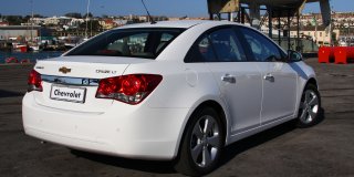 CHEVROLET CRUZE SEDAN image 1