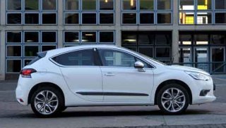 CITROEN DS4 1.6 VTI 120 Style PACK August 2011