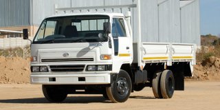 DAIHATSU V116 image 1