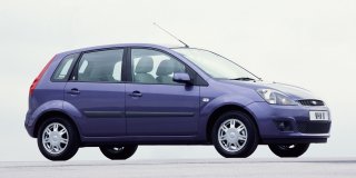 FORD FIESTA 1.6i Ambiente 5-DOOR