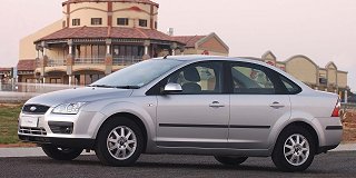 FORD FOCUS 2.0 Trend 4-DOOR AT