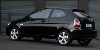 HYUNDAI ACCENT 1.6 GLS 3-DOOR