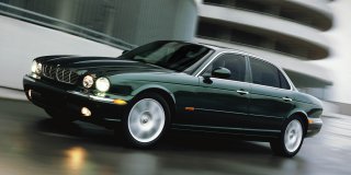 JAGUAR XJ image 1