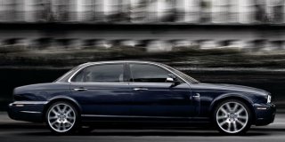 JAGUAR XJ image 1