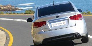 KIA CERATO image 1