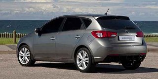 KIA CERATO 2.0 5-DOOR