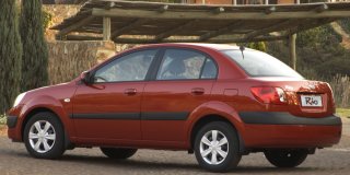 KIA RIO 1.4 4-DOOR