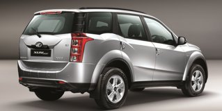MAHINDRA XUV500 2.2 CRDE Mhawk W6 4x2 November 2012