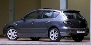 MAZDA 3 image 1