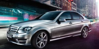 MERCEDES C-CLASS SEDAN image 1