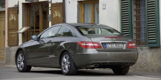 MERCEDES E-CLASS COUPE image 1