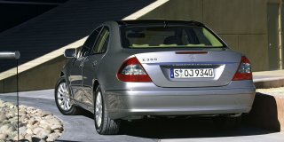 MERCEDES E-CLASS SEDAN image 1