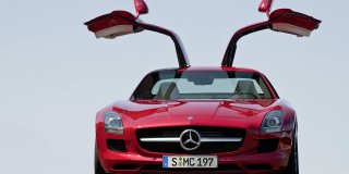MERCEDES SLS 63 AMG Speedshift DCT-7 January 2013