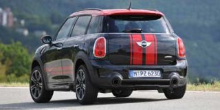 MINI COUNTRYMAN image 1