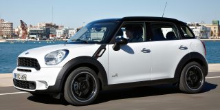 MINI COUNTRYMAN image 1