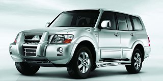 MITSUBISHI PAJERO image 1