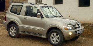 MITSUBISHI PAJERO 3.2 DI-D GLS SWB AT