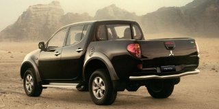 MITSUBISHI TRITON image 1