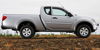 MITSUBISHI TRITON MY14 2.5 DI-DC CLUB CAB