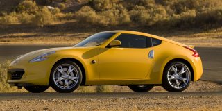 NISSAN 370Z 3.7 Coupe AT