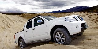NISSAN NAVARA 3.0 DCI V6 4x4 LE D/cab AT V9x 08it