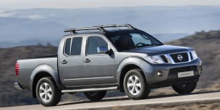 NISSAN NAVARA 3.0 DCI V6 4x4 LE D/cab AT V9x