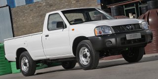 NISSAN HARDBODY NP300 2.0 LWB P/S