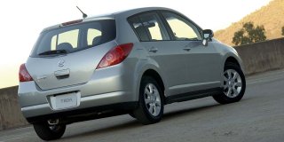 NISSAN TIIDA 1.6 Acenta 5-DOOR