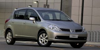 NISSAN TIIDA 1.6 Visia+ 5-DOOR January 2013