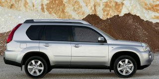 NISSAN X-TRAIL 2.5 4x4 SE