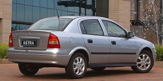OPEL ASTRA CLASSIC 1.6 16v CLUB (AC) April 2004