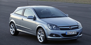 OPEL ASTRA GTC image 1