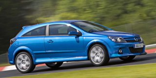 OPEL ASTRA OPC image 1